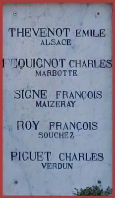 Hommage à nos héros - Plaque du monument aux morts